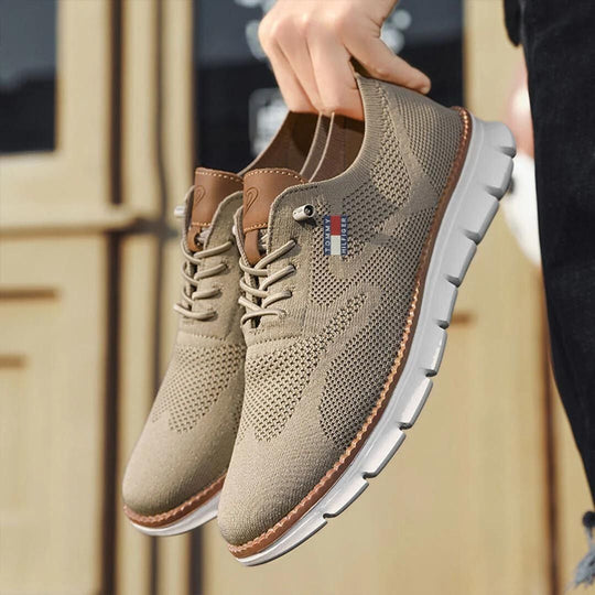 Zapatos ortopédicos modernos con malla
