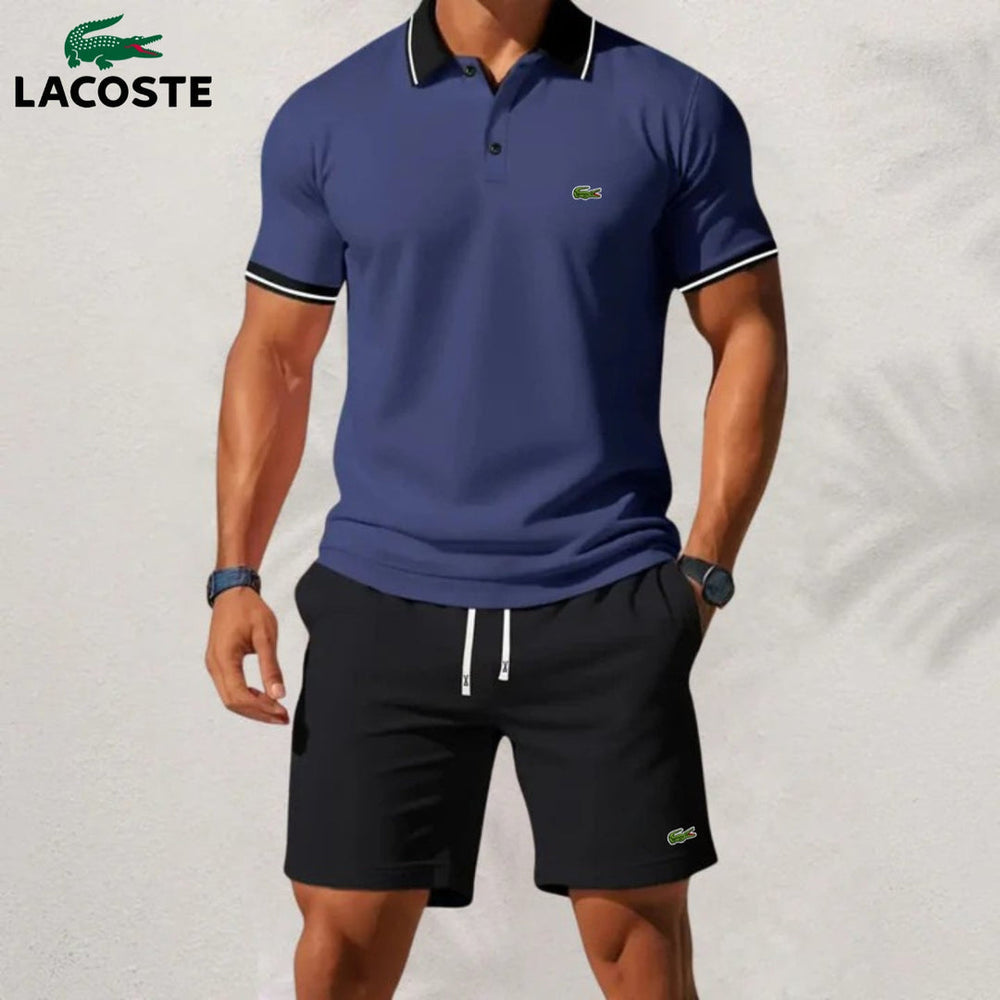 Conjunto compuesto por polo y pantalones cortos