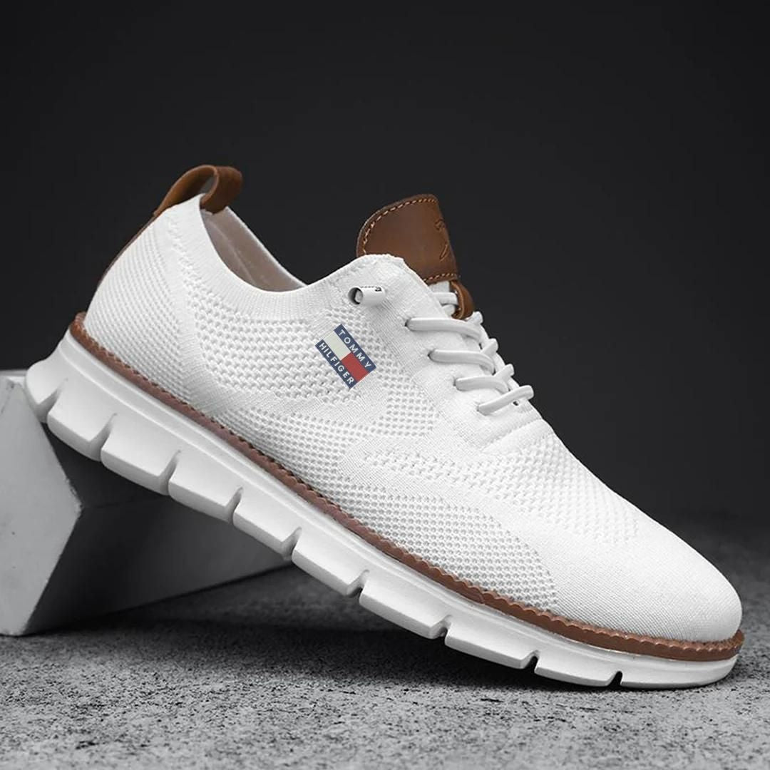 Zapatos ortopédicos modernos con malla