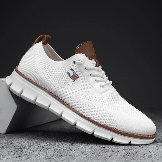 Zapatos ortopédicos modernos con malla